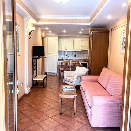 Σπίτι διακοπών Near By Marco Simone Golf, Cleaning Included Ρώμη