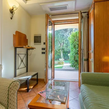 Σπίτι διακοπών Near By Marco Simone Golf, Cleaning Included