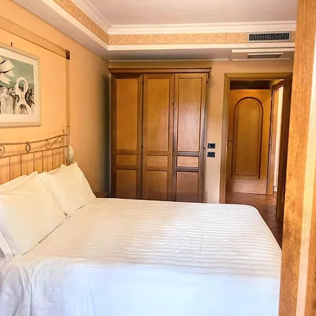 Σπίτι διακοπών Near By Marco Simone Golf, Cleaning Included Ρώμη